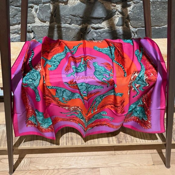Hermès Purple Magenta "Guépards" 90cm Silk Square Scarf - Picture 2 of 11